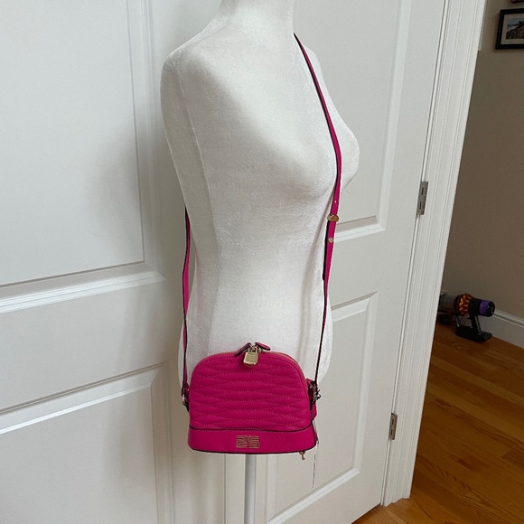 Last One!!!Fuchsia Thelma quilted pebbled-leather shoulder bag from SANDRO - Picture 6 of 15